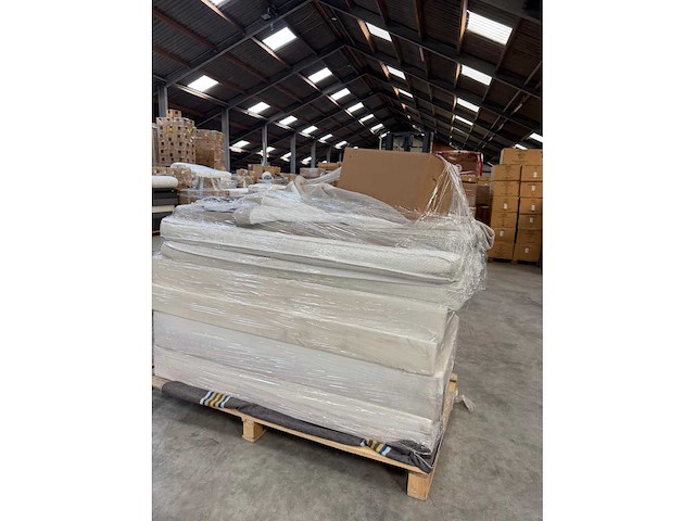 Mozart - premium boxspring - 200 x 200 cm - afbeelding 4 van  9