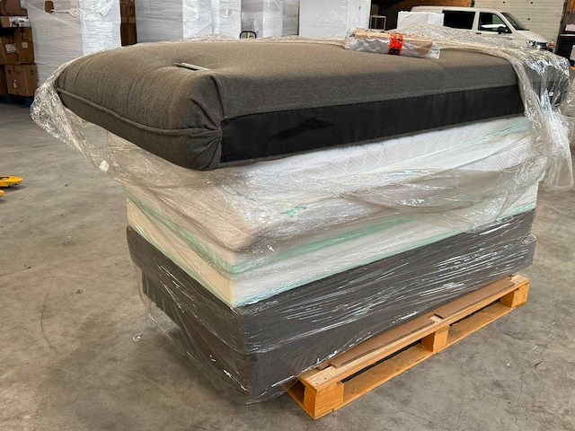 Mozart - premium boxspring 200 x 200 cm - afbeelding 6 van  8