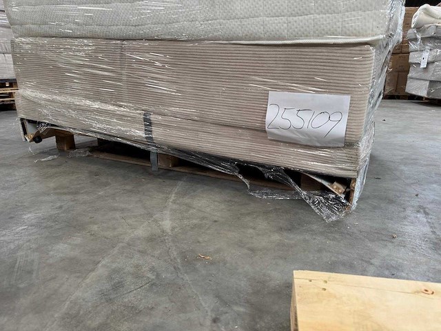 Mozart - premium boxspring 240 x 210 cm - afbeelding 7 van  11