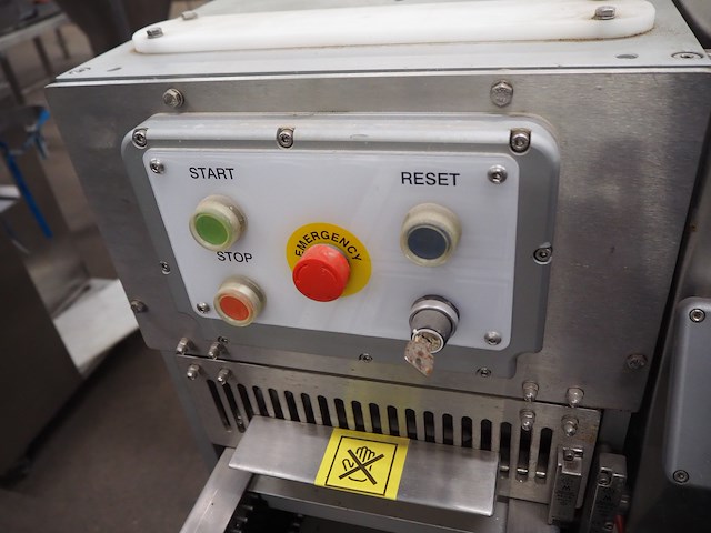 Mpe - afbeelding 6 van  16