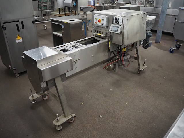 Mpe - afbeelding 10 van  16