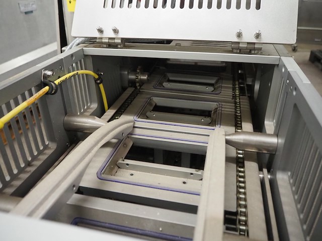 Mpe - afbeelding 16 van  16