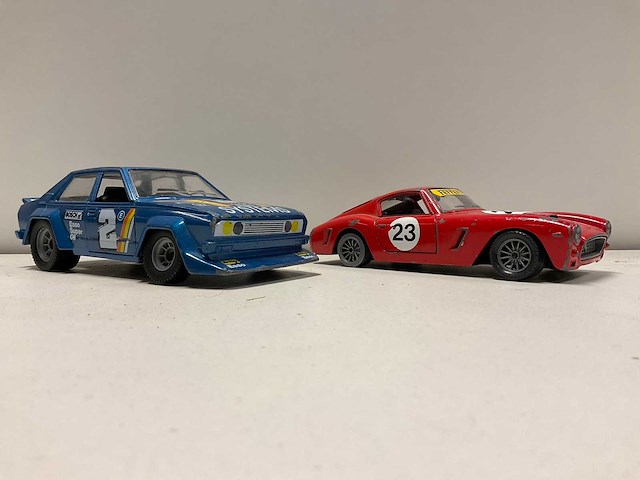Mr-970 modelauto’s & caravan - afbeelding 1 van  9