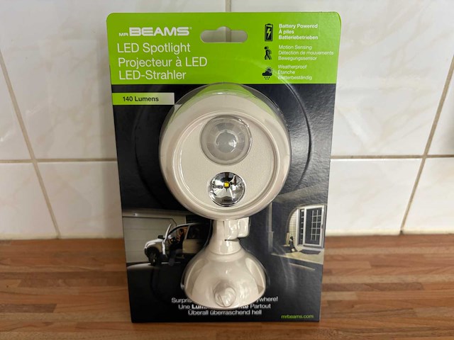 Mr beams - mb330-wht - beveiligingscamera (120x) - afbeelding 1 van  4