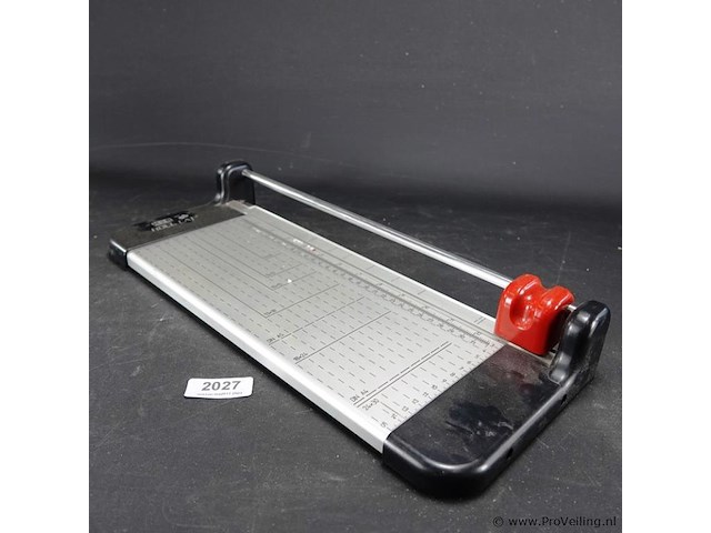 M+r roll cat snijmachine - afbeelding 1 van  5