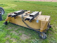 Mre 425 veegmachine - afbeelding 1 van  10