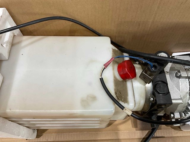 Ms 90l-2 - hydrauliek unit - afbeelding 7 van  9