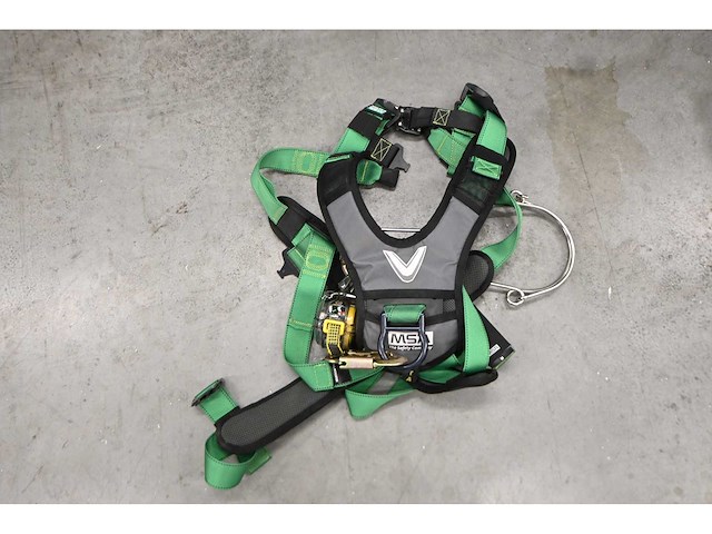 Msa latchways fit m valbeveiliging harnas - afbeelding 1 van  4