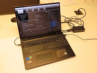 Msi - 2022 - summit e16 flip - laptop - afbeelding 1 van  5