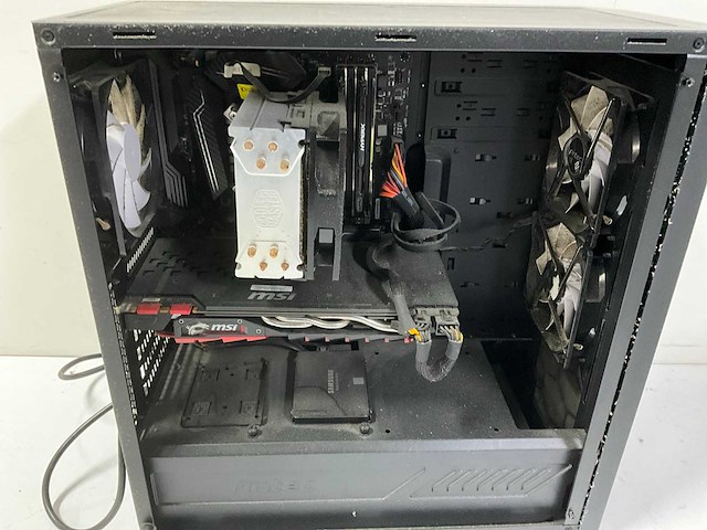 Msi - gaming series - desktop - afbeelding 4 van  9