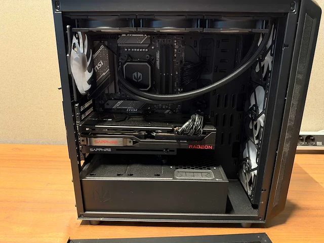 Msi gaming desktop - afbeelding 10 van  11