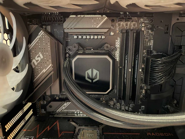 Msi gaming desktop - afbeelding 8 van  11