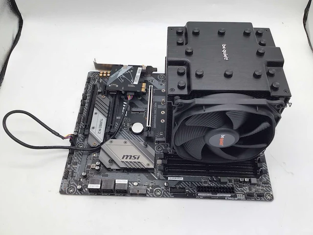 Msi mag z390 moederbord met intel i5 9th gen, be quiet cooler en wifi kaart computeronderdeel - afbeelding 5 van  6