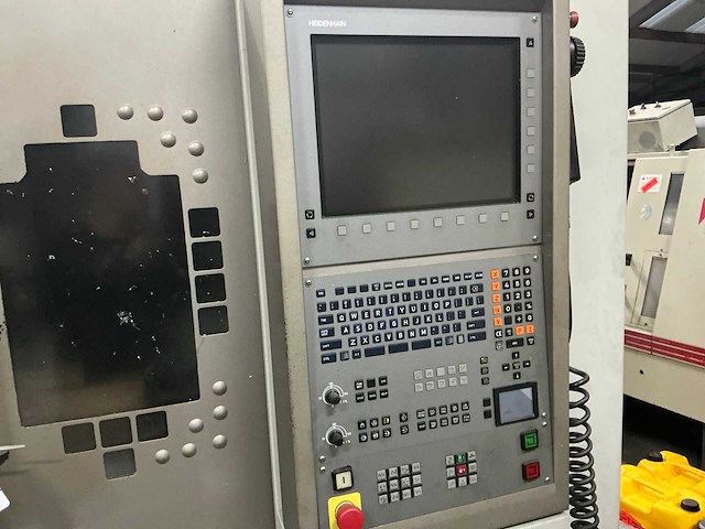 Mt cut - 2011 - v110 - verticale machinecentra - afbeelding 10 van  12