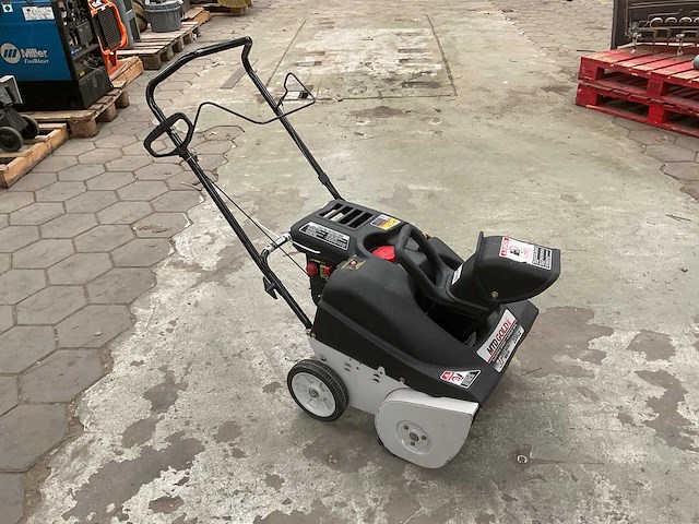 Mtd gold 21” 208cc snow blower - afbeelding 1 van  7