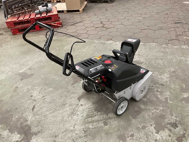 Mtd gold 21” 208cc snow blower - afbeelding 6 van  7