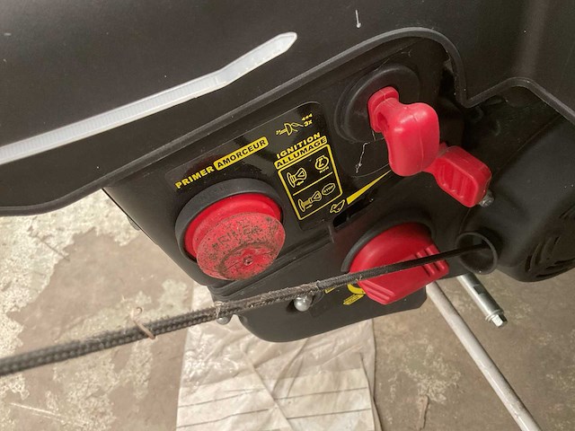 Mtd gold 21” 208cc snow blower - afbeelding 2 van  7