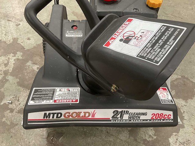 Mtd gold 21” 208cc snow blower - afbeelding 5 van  7