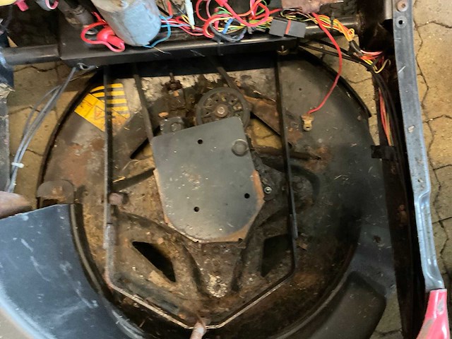 Mtd yard machines zitmaaier - afbeelding 7 van  9