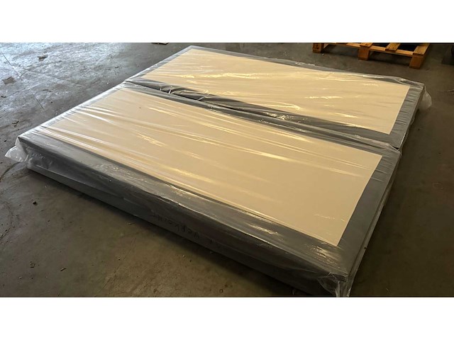 Mtf boxspring onderstel b90 x l200cm (2x) - afbeelding 1 van  7