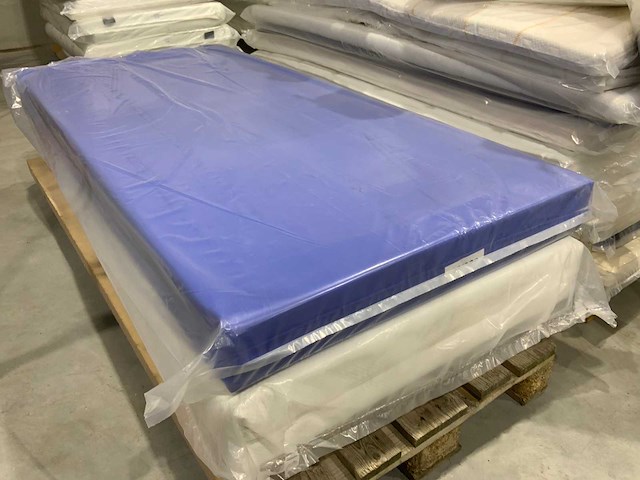 Mtf incontinentie koudschuim matras b90 x l200 cm - afbeelding 4 van  4