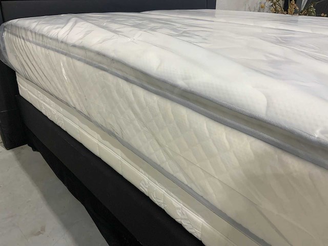 Mtf koudschuim pocketvering matras met topper b90 x l200 cm - afbeelding 3 van  4