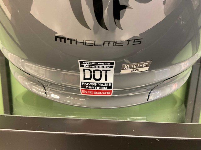 Mthelmets genesis xl helm - afbeelding 13 van  15