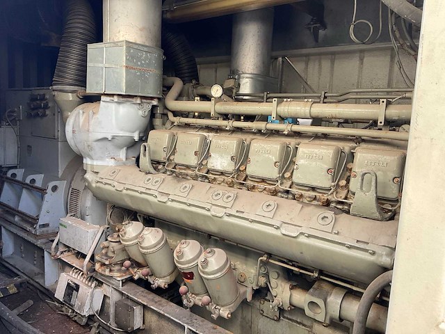 Mtu / anton piller nkt 1400-4 stroomaggregaat (1400 kva) - afbeelding 8 van  14