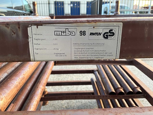 Müba - vertical storage racks (7x) - afbeelding 3 van  5