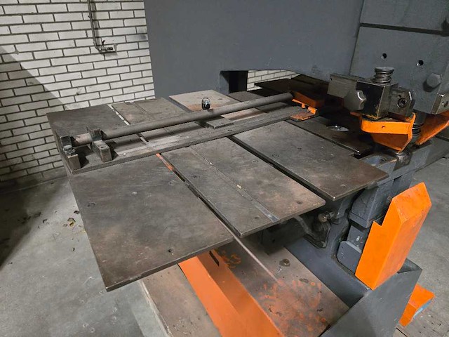 Mubea - klh 700 / 760 - ponsmachine - afbeelding 6 van  12