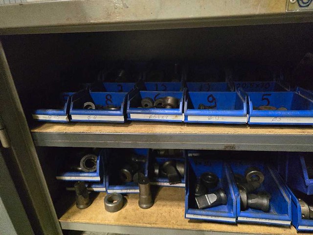 Mubea - klh 700 / 760 - ponsmachine - afbeelding 11 van  12