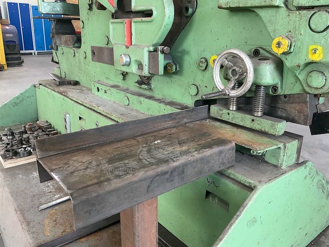 Mubea 137/17570/18 ponsmachine - afbeelding 14 van  27