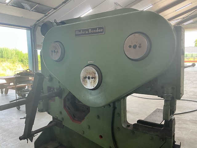 Mubea 137/17570/18 ponsmachine - afbeelding 25 van  27