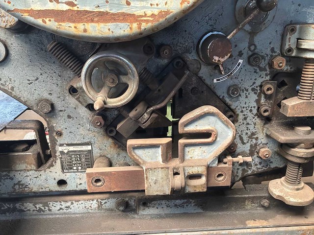 Mubea kbl 11 n profiel bewerkingsmachine - afbeelding 6 van  8