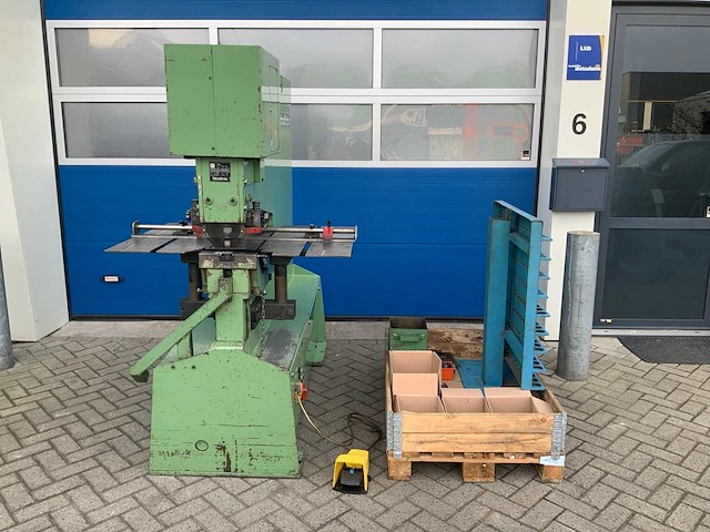 Mubea muhr und bender - klh 700/760 - ponsmachine - afbeelding 7 van  11