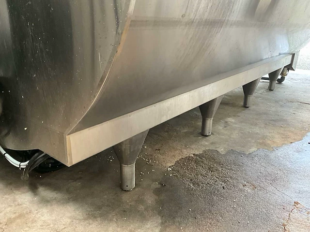 Mueller melkkoeltank 9100 ltr. met koelinstallatie - afbeelding 8 van  18
