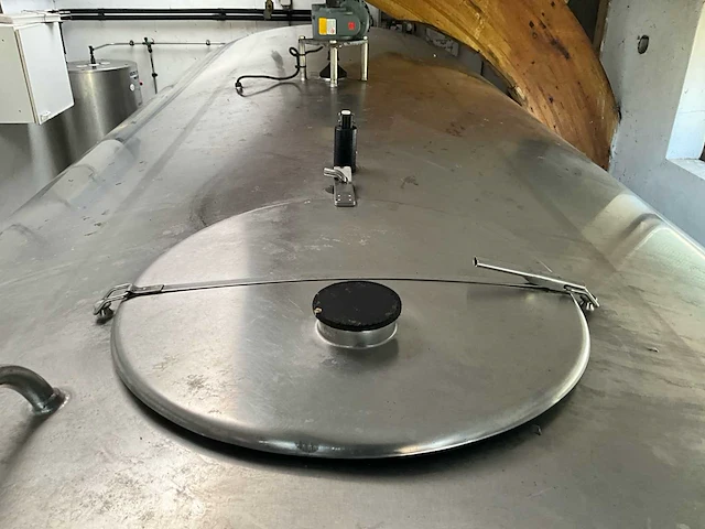 Mueller melkkoeltank 9100 ltr. met koelinstallatie - afbeelding 14 van  18