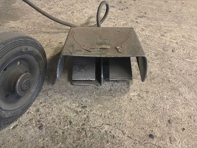 Muhr und bender betonstaalbuiger - afbeelding 8 van  8