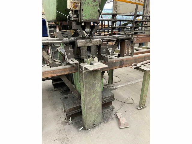 Muhr und bender kls1100 profielstaalschaar en ponsmachine - afbeelding 5 van  25