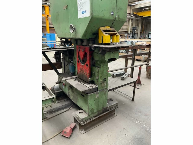 Muhr und bender kls1100 profielstaalschaar en ponsmachine - afbeelding 11 van  25