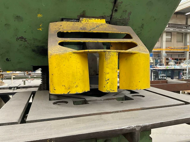 Muhr und bender kls1100 profielstaalschaar en ponsmachine - afbeelding 13 van  25