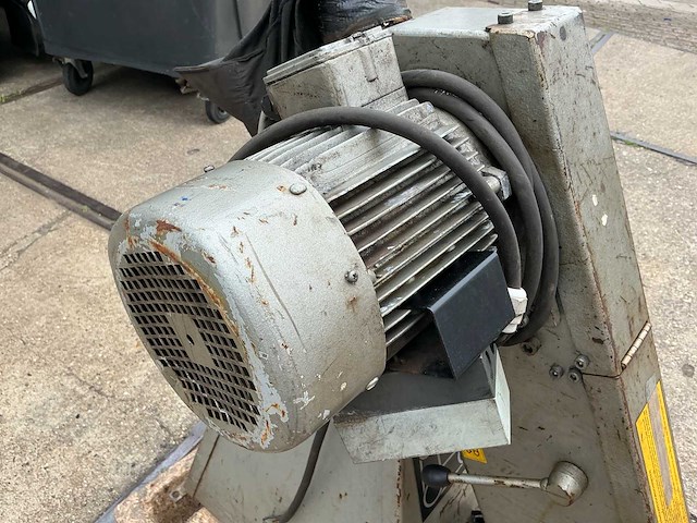 Multi-tool gs 75 bandschuurmachine - afbeelding 12 van  13