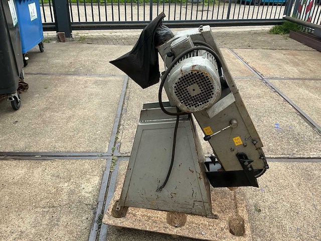 Multi-tool gs 75 bandschuurmachine - afbeelding 11 van  13