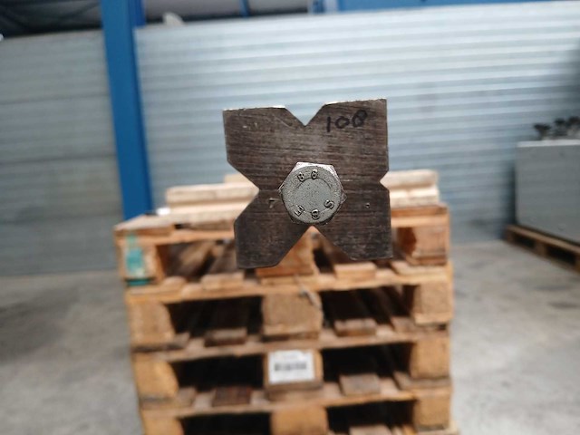 Multi v - 80x80 - onder gereedschap - afbeelding 1 van  5