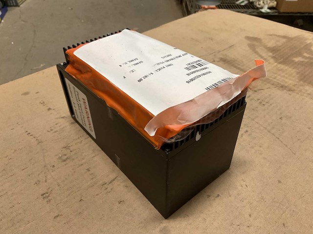 Multiband amplifier - afbeelding 1 van  6