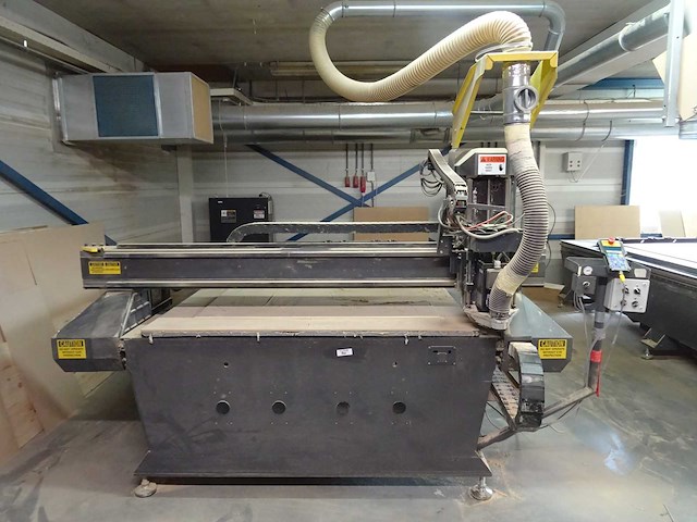 Multicam - 3-204-r - cnc vlakbedfrees- en graveermachine - afbeelding 6 van  13