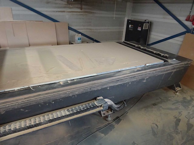 Multicam - 3-204-r - cnc vlakbedfrees- en graveermachine - afbeelding 10 van  13