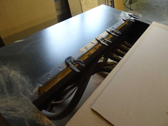 Multicam - 3-204-r - cnc vlakbedfrees- en graveermachine - afbeelding 16 van  16