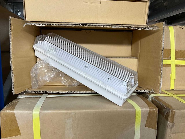 Multicare linas slagvaste wandlamp (80x) - afbeelding 3 van  4