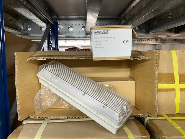 Multicare linas slagvaste wandlamp (80x) - afbeelding 3 van  3